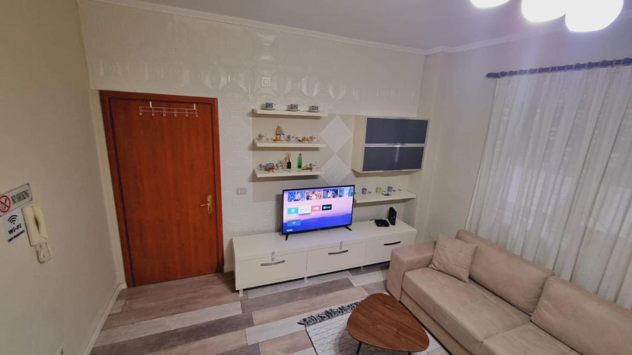 Apartament Liqeni Thate, Tirane Zewnętrze zdjęcie